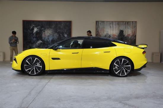luxury car