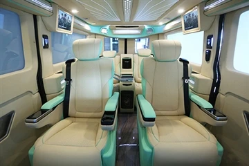 4 scaune de calitate pentru aviație, 3 ecrane! Hofulo Business Car