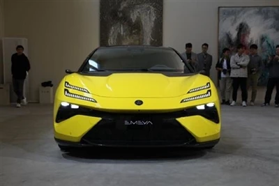 Experiență statică a milioane de supermașini electrice pure Lotus Emeya