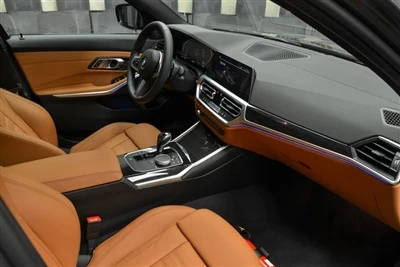BMW a introdus o nouă versiune modificată a BMW 330i.