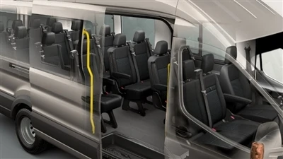 Ford Transit vin cu scaune?