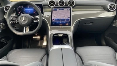 Interiorul grozav al Mercedes GLC 300 Coupe